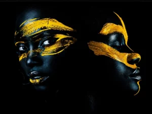 Zwart-gouden vrouwenportret op Dibond 140×120 cm van F&M Fine Art