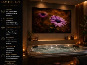 Paarse bloem wanddecoratie dibond 120x80 cm in luxe wellnessruimte met jacuzzi en ontspannende sfeer